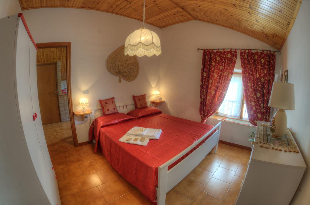 Appartamenti De Sanctis Villetta Barrea Kamer foto